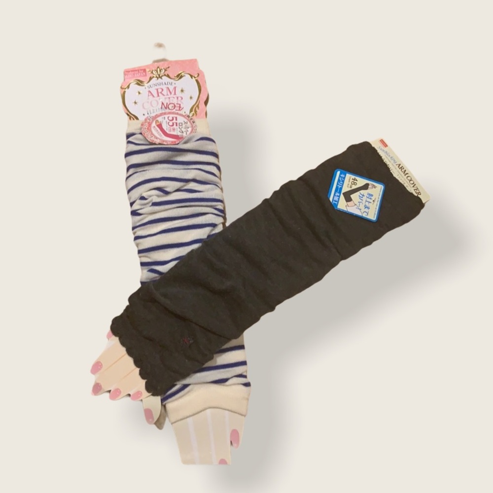 Daiso Arm Coolers/Sun Protection